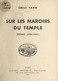 Sur les marches du temple